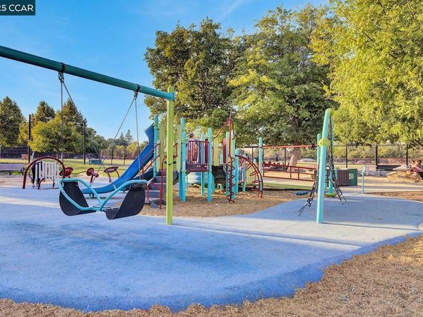 105 Laurel Oak Drive, Pleasant Hill CA 94523