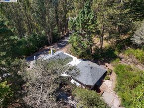 7716 Skyline Blvd, Oakland CA 94611