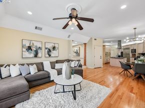 7716 Skyline Blvd, Oakland CA 94611