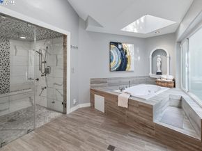 7716 Skyline Blvd, Oakland CA 94611