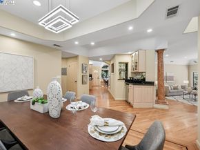 7716 Skyline Blvd, Oakland CA 94611