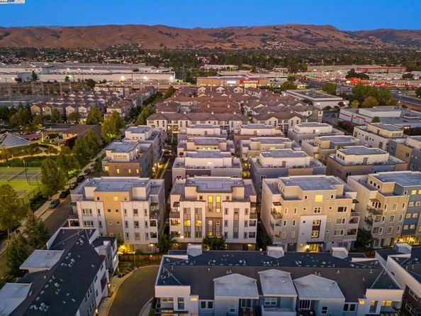 1421 Nightshade Rd 31, Milpitas CA 95035