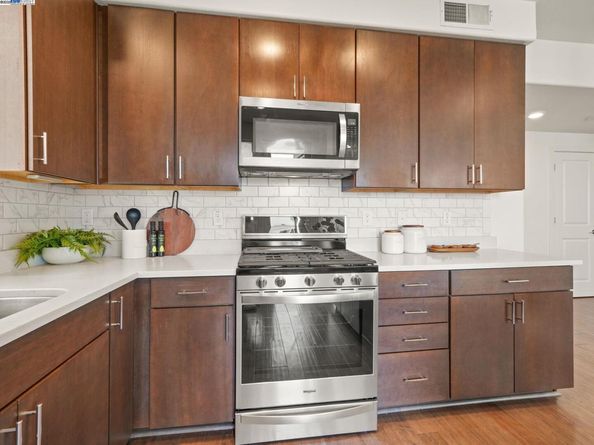 1421 Nightshade Rd 31, Milpitas CA 95035