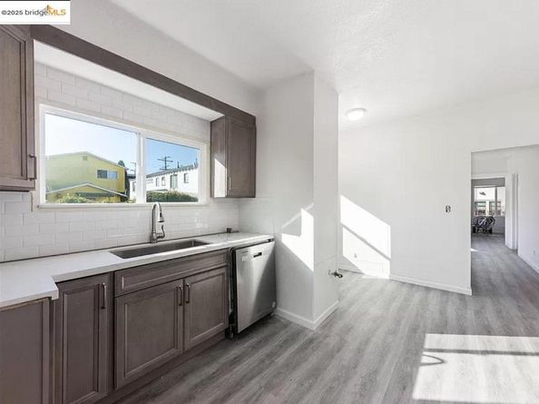 2709 California Street, Berkeley CA 94703