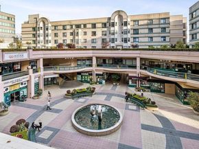 988 Franklin 328, Oakland CA 94607