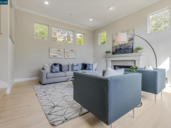 4 Berrybrook Hollow, Orinda CA 94563