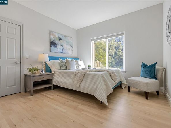 4 Berrybrook Hollow, Orinda CA 94563
