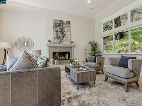 4 Berrybrook Hollow, Orinda CA 94563