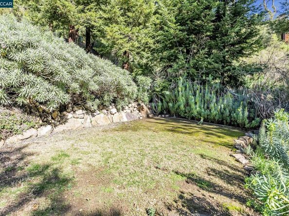 4 Berrybrook Hollow, Orinda CA 94563