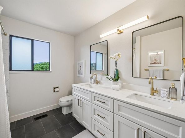 1768 Astor Ct, San Leandro CA 94577