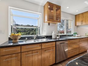 3483 Skyline Dr, Hayward CA 94542