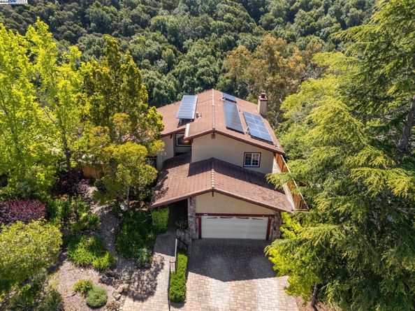 3483 Skyline Dr, Hayward CA 94542