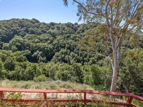 3483 Skyline Dr, Hayward CA 94542