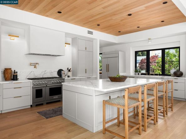 3364 Las Huertas Rd, Lafayette CA 94549