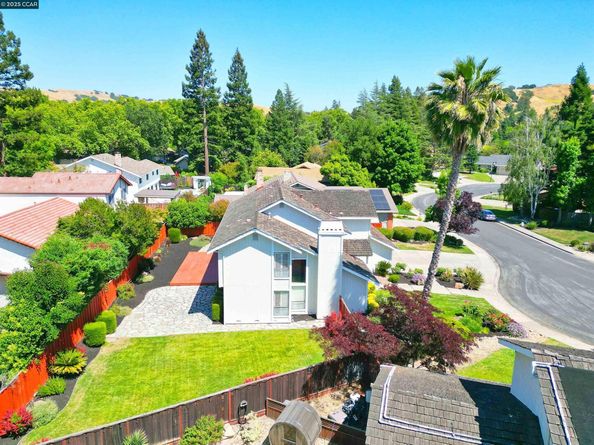 732 Graham Ct, Danville CA 94526