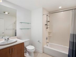 438 W Grand Ave 401, Oakland CA 94612