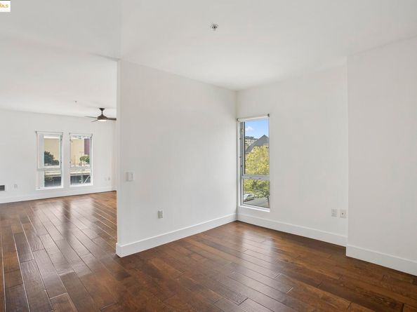 438 W Grand Ave 401, Oakland CA 94612