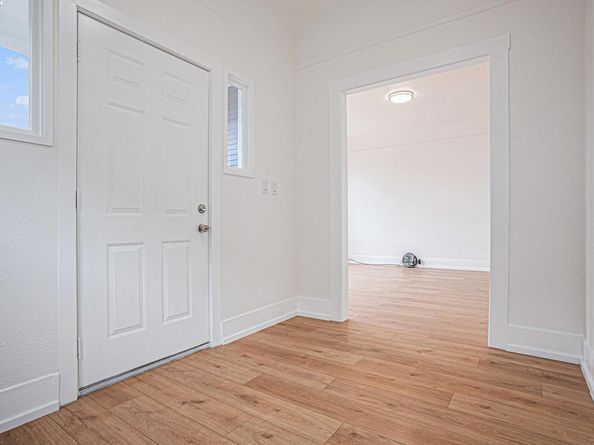 1230 39Th Ave, Oakland CA 94601