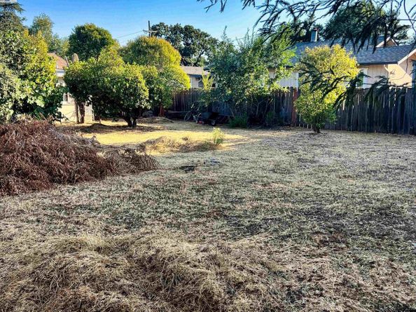 65 Burbank Ave, San Martin CA 95046