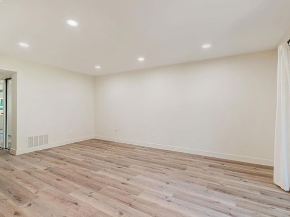 291 Tradewinds Dr 7, San Jose CA 95123