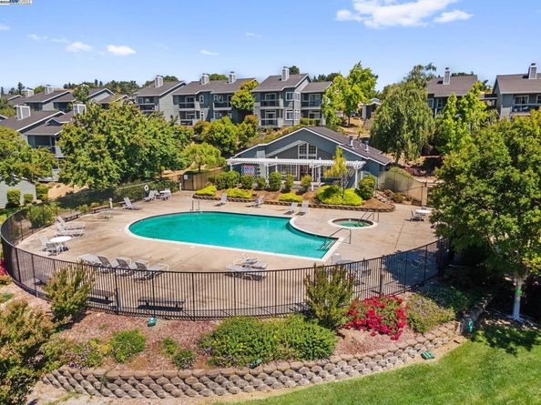 8165 Mountain View Dr C, Pleasanton CA 94588
