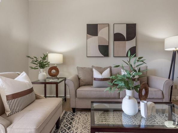 8165 Mountain View Dr C, Pleasanton CA 94588