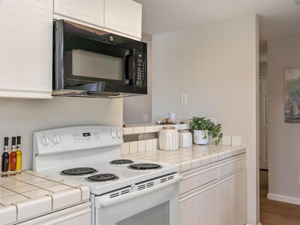 8165 Mountain View Dr C, Pleasanton CA 94588