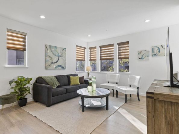 5971 Cannon Rd, Dublin CA 94568