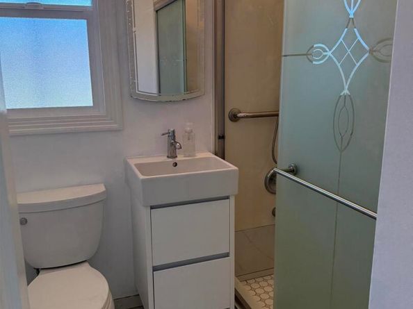 2103 Visalia Ave, Richmond CA 94801