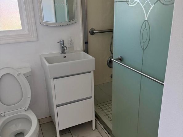 2103 Visalia Ave, Richmond CA 94801