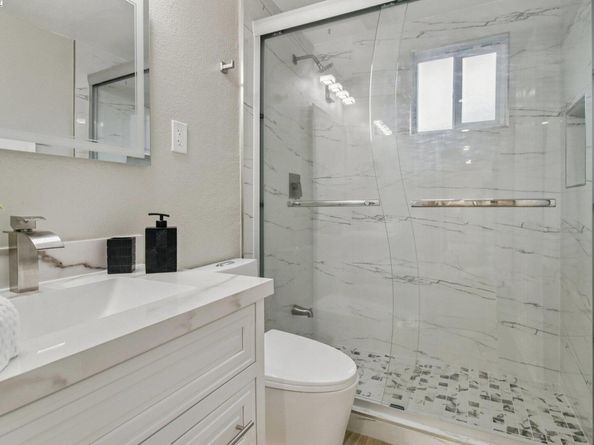 27480 Calaroga Ave, Hayward CA 94545