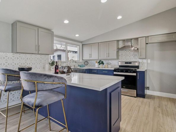 27480 Calaroga Ave, Hayward CA 94545