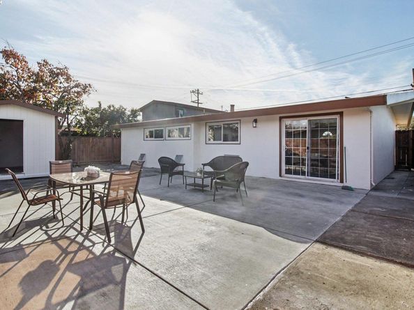 27480 Calaroga Ave, Hayward CA 94545
