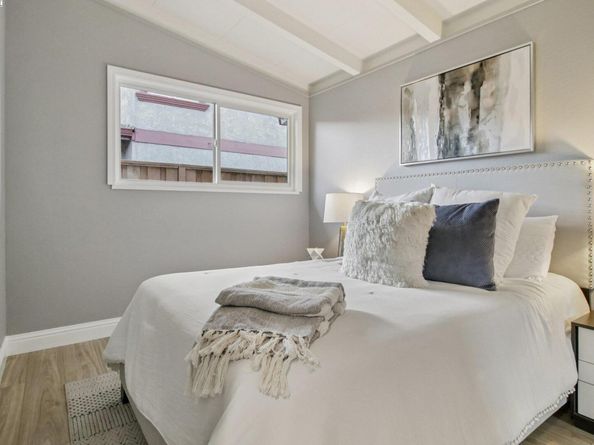 27480 Calaroga Ave, Hayward CA 94545