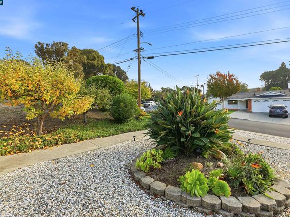 2314 Mahan Way, San Pablo CA 94806