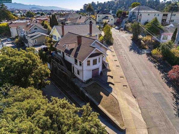 206 Cottage Ave, Richmond CA 94803