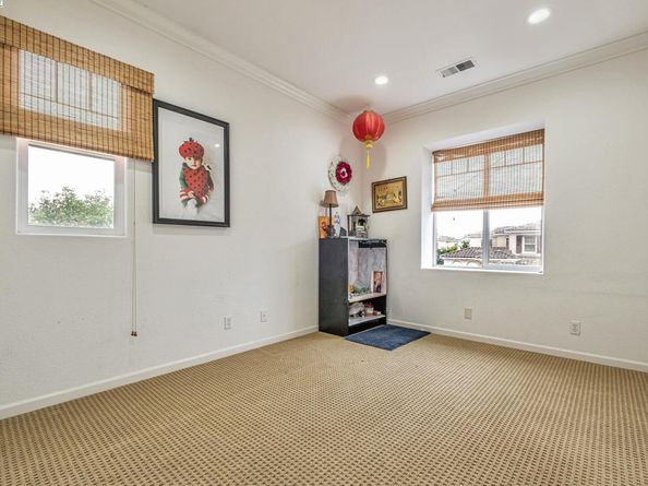 2815 Dune Cir, Hayward CA 94545