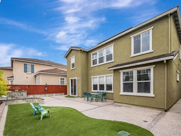 2815 Dune Cir, Hayward CA 94545