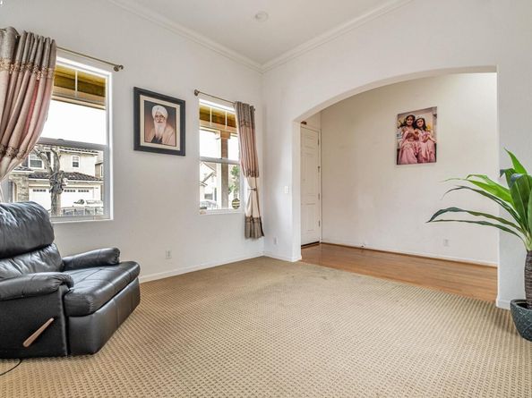 2815 Dune Cir, Hayward CA 94545