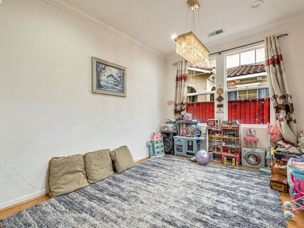 2815 Dune Cir, Hayward CA 94545