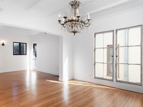 7601 Holly Street, Oakland CA 94621