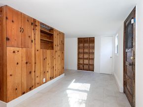 7601 Holly Street, Oakland CA 94621