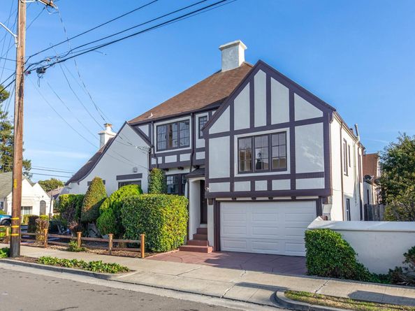 7601 Holly Street, Oakland CA 94621