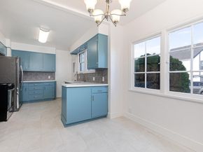 7601 Holly Street, Oakland CA 94621