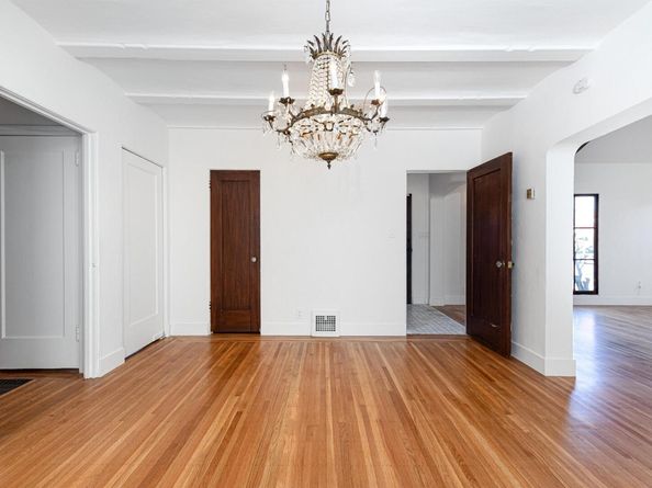 7601 Holly Street, Oakland CA 94621