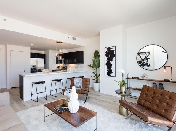 222 Broadway 712, Oakland CA 94607