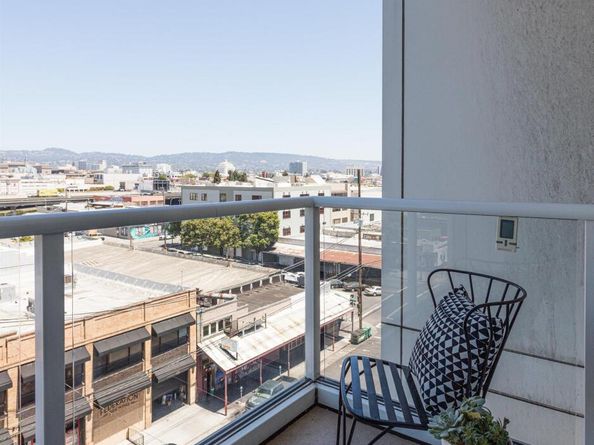 222 Broadway 712, Oakland CA 94607