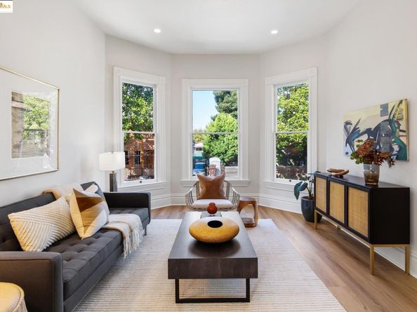 1023 54th St, Oakland CA 94608