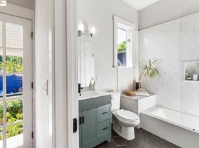 1023 54th St, Oakland CA 94608