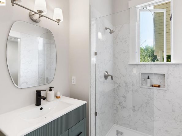 1023 54th St, Oakland CA 94608